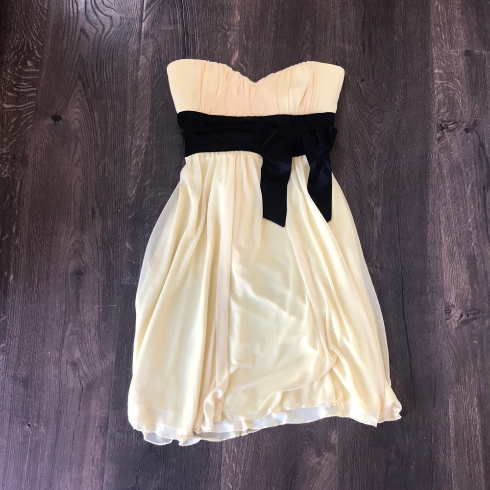 Yellow dress